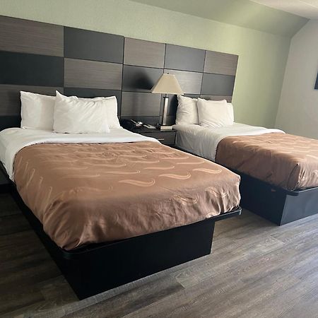Quality Inn & Suites Cincinnati Esterno foto