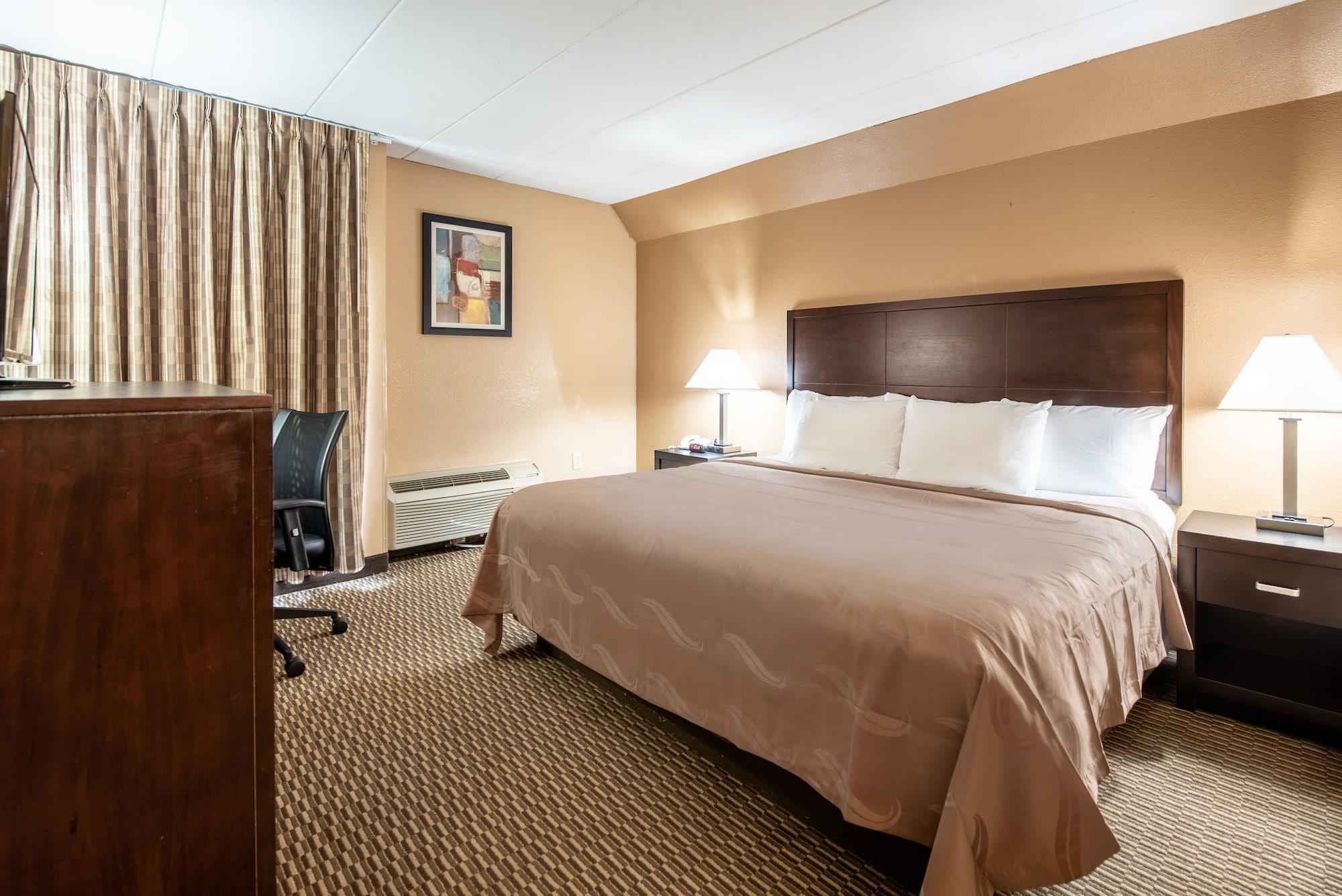 Quality Inn & Suites Cincinnati Esterno foto