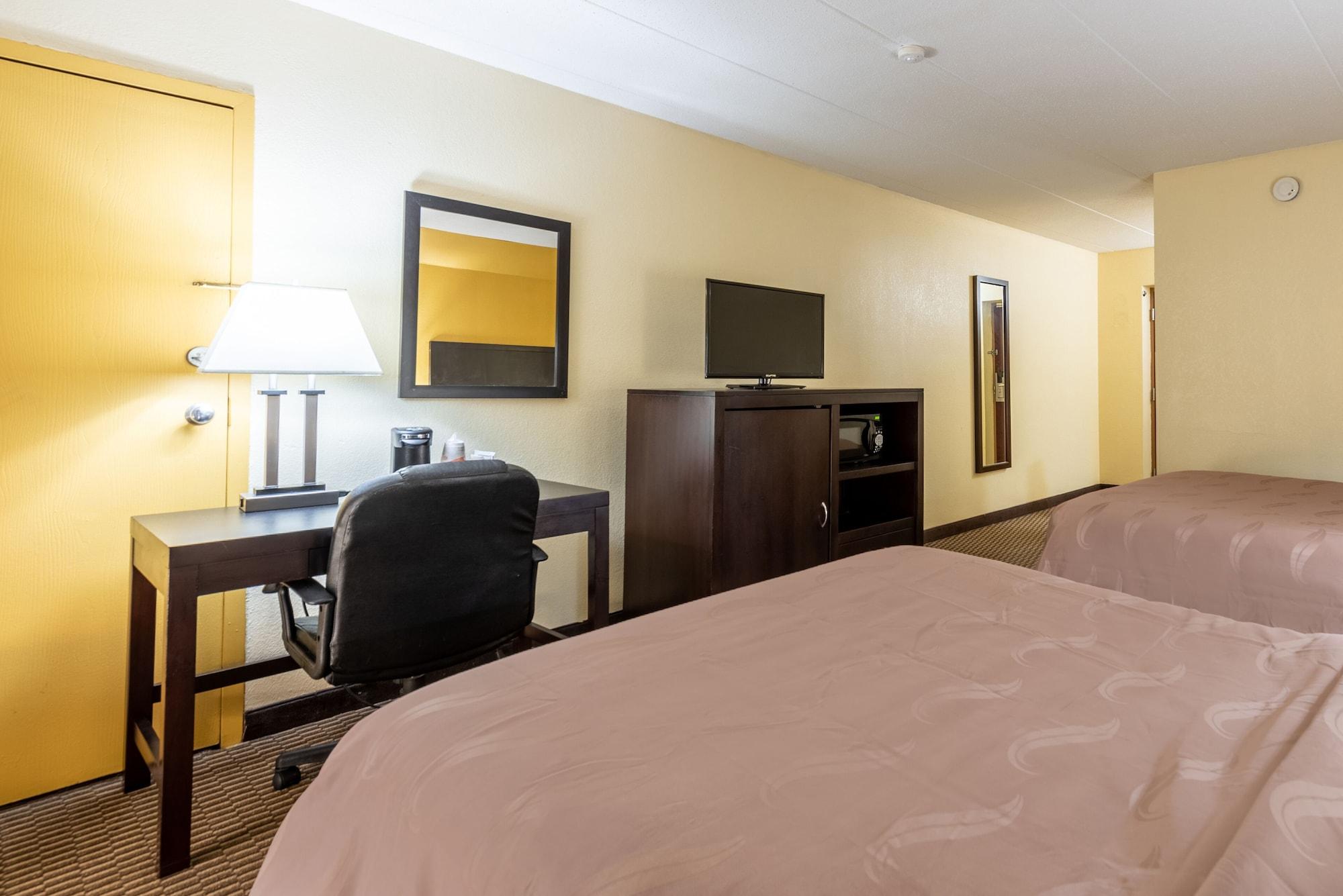 Quality Inn & Suites Cincinnati Esterno foto