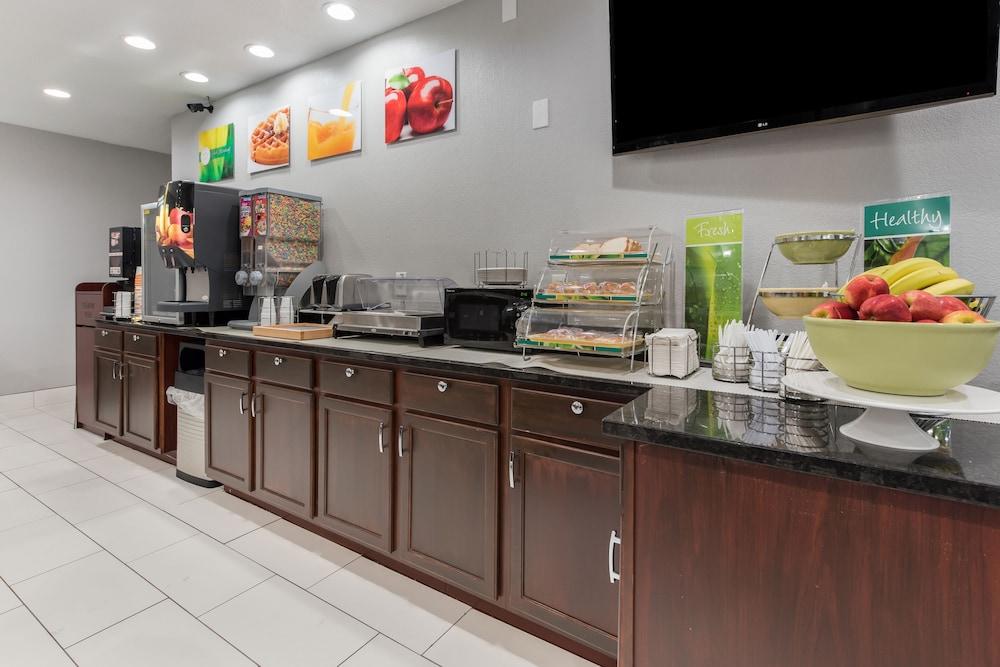 Quality Inn & Suites Cincinnati Esterno foto