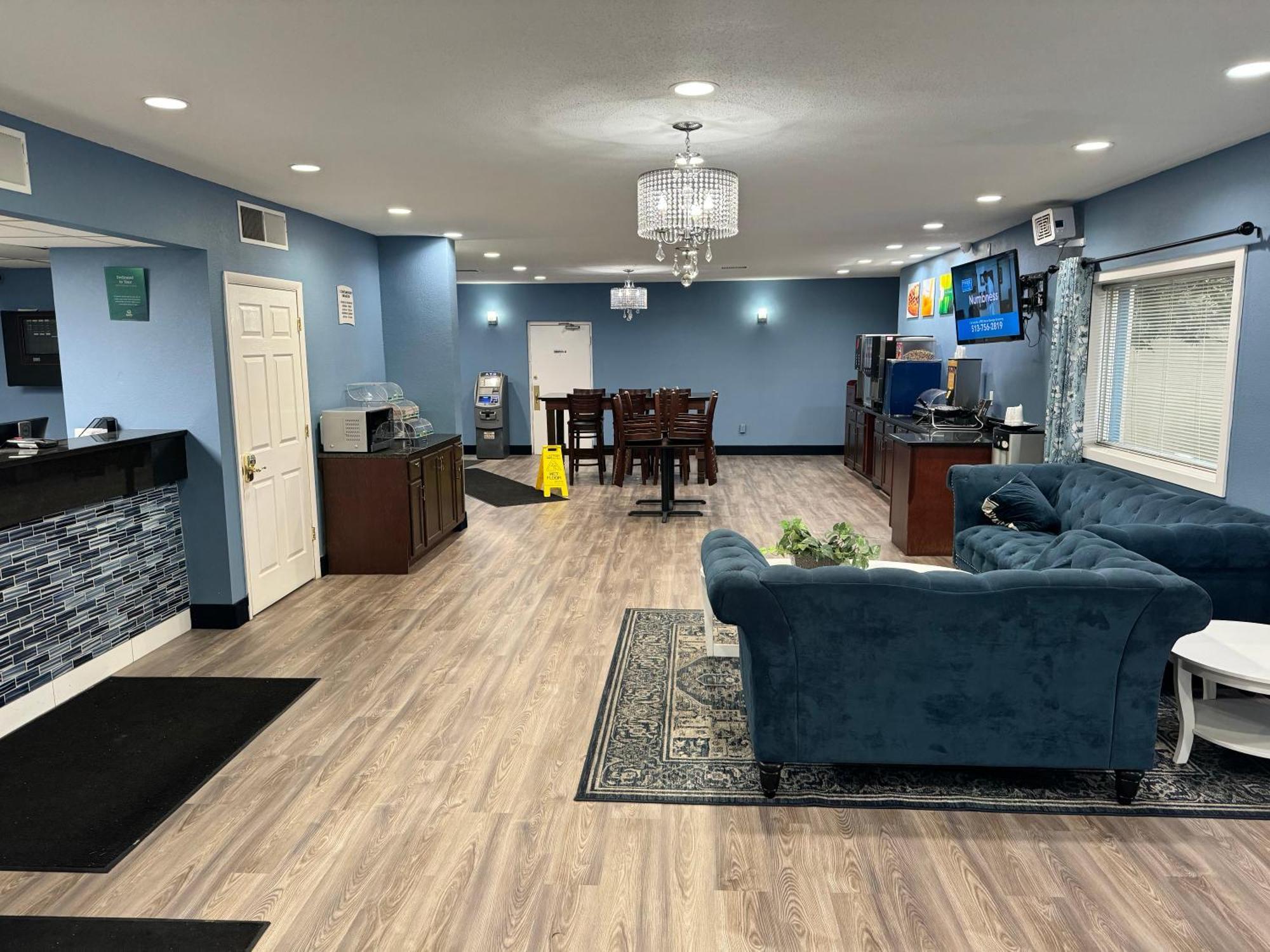 Quality Inn & Suites Cincinnati Esterno foto