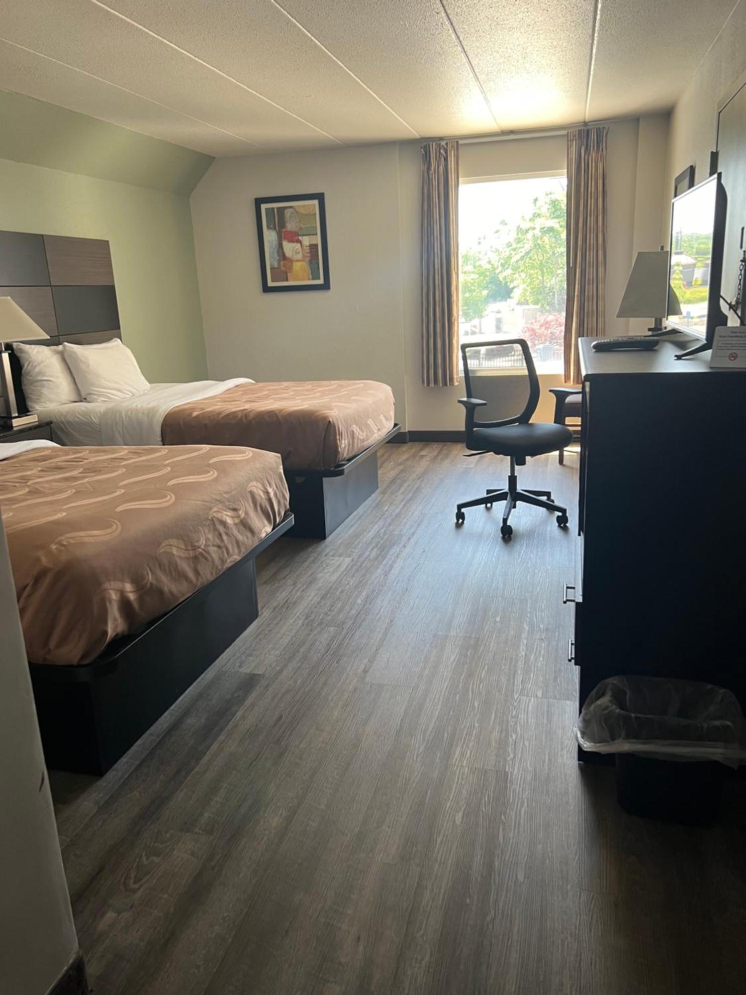 Quality Inn & Suites Cincinnati Esterno foto